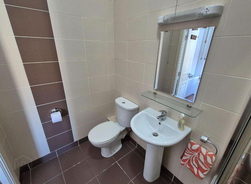 Townhouse, 3 Hector Street Mills, Frances Street, Kilrush, V15HD66