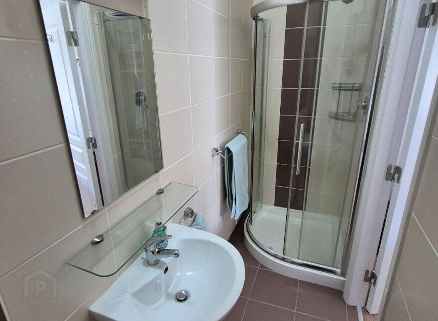 Townhouse, 3 Hector Street Mills, Frances Street, Kilrush, V15HD66