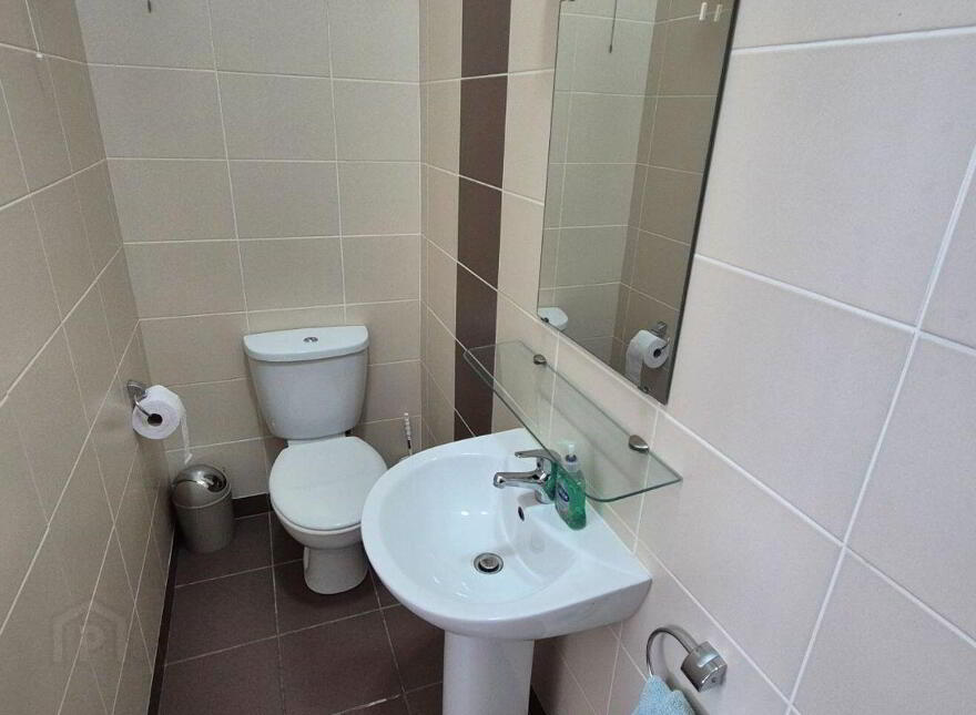 Townhouse, 3 Hector Street Mills, Frances Street, Kilrush, V15HD66