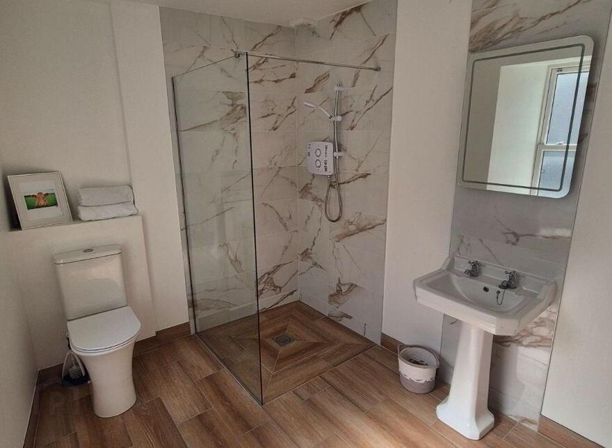 Lahinch Road, Miltown Malbay, V95DDW6