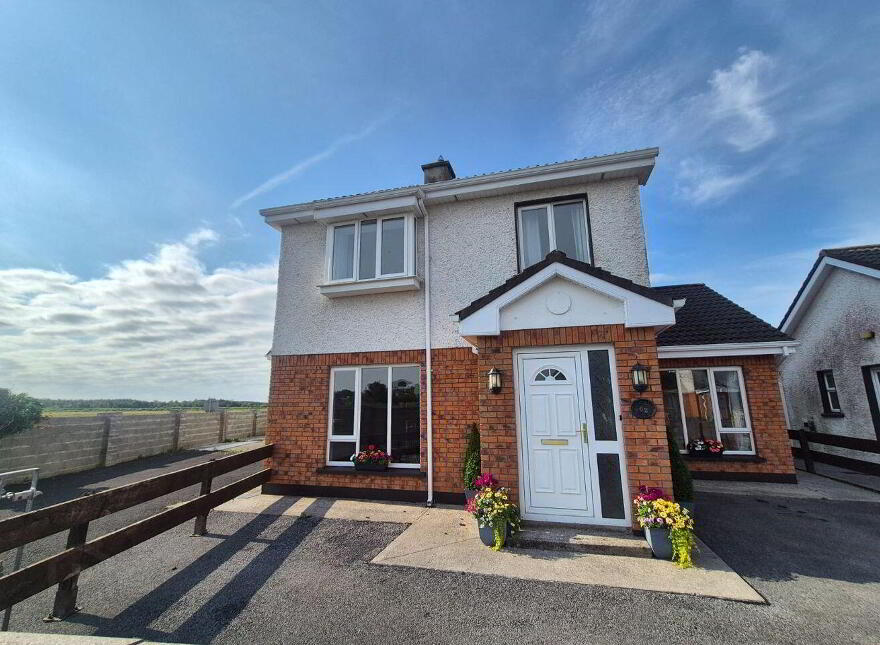 62 Abbey Ville, Limerick Road, Ennis, V95R26K photo