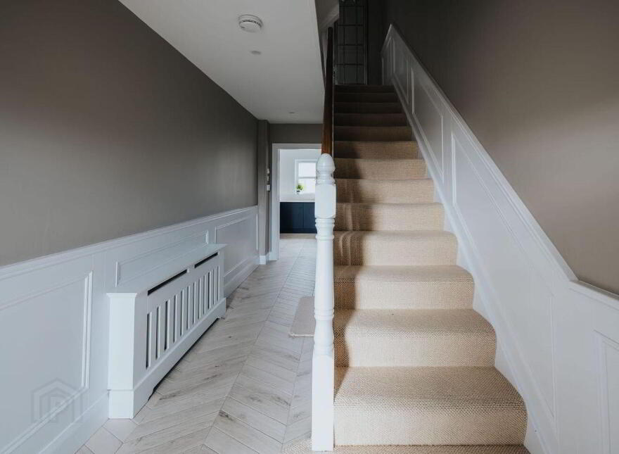 Circular Road, Kilkee, V15V447