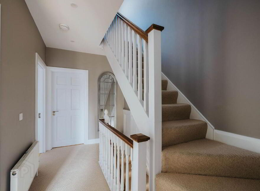 Circular Road, Kilkee, V15V447