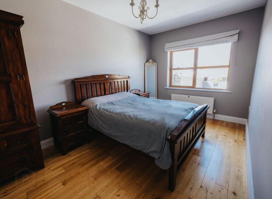 Circular Road, Kilkee, V15V447