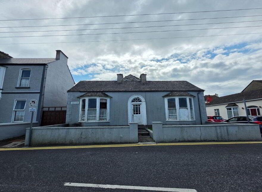 11 Marine Parade, Kilkee, V15AE19