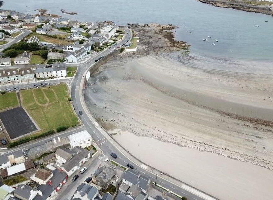 11 Marine Parade, Kilkee, V15AE19