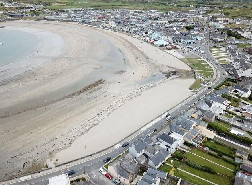 11 Marine Parade, Kilkee, V15AE19