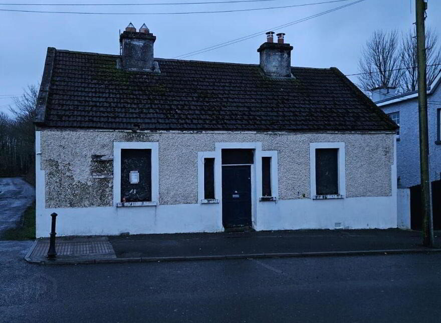 Main Street, Daingean