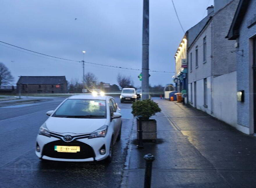 Main Street, Daingean