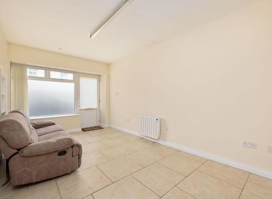 Main Street, Rathangan, R51A436