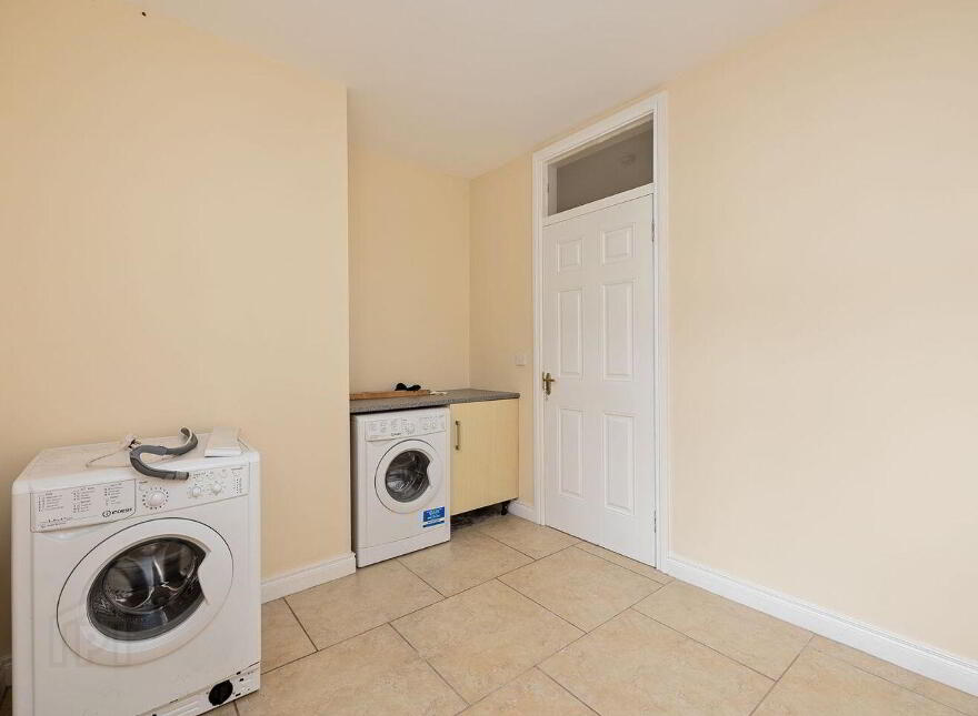 Main Street, Rathangan, R51A436