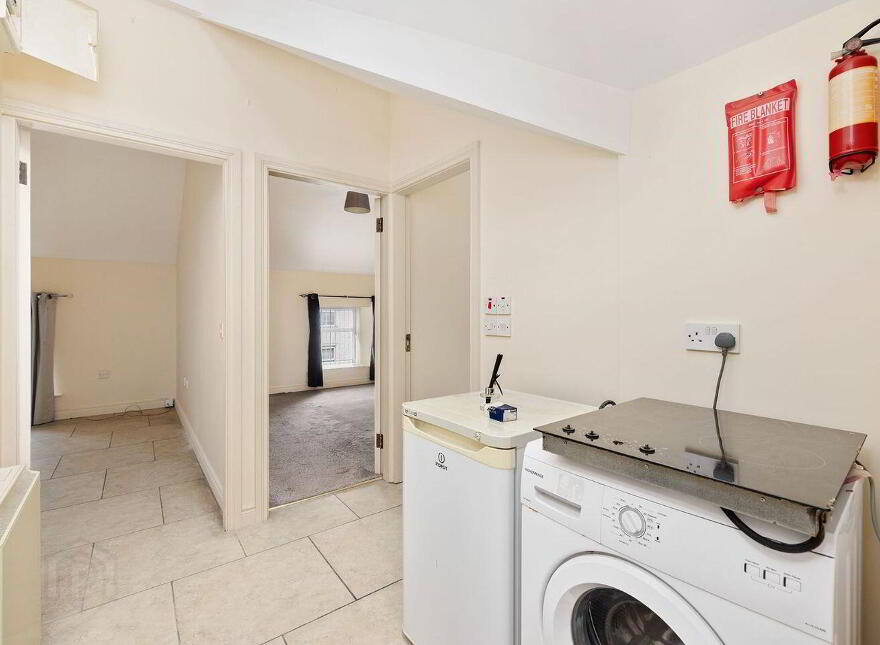 Main Street, Rathangan, R51A436