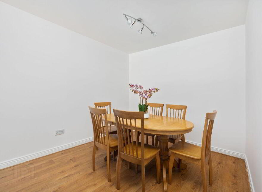 5 Apt. Block, A Maryfield Court, Monread Road, Naas, W91RD90