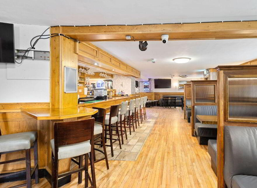 The Corner House, 45 Jkl Street, Edenderry, R45A567