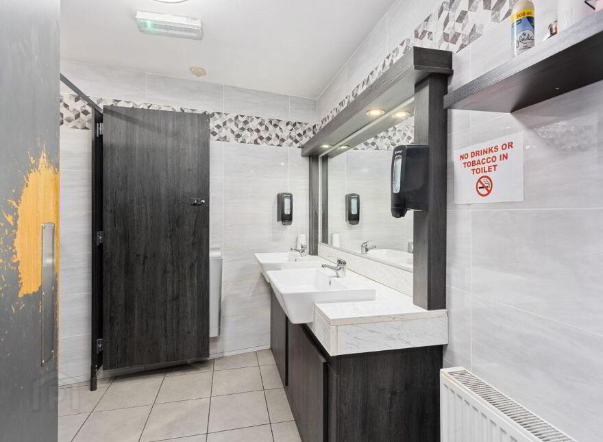 The Corner House, 45 Jkl Street, Edenderry, R45A567