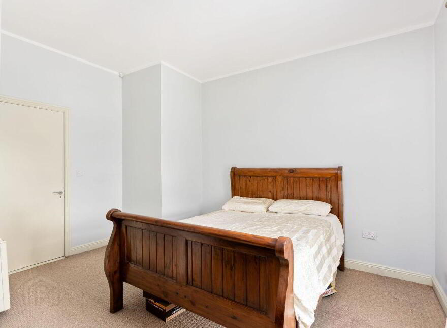 The Corner House, 45 Jkl Street, Edenderry, R45A567