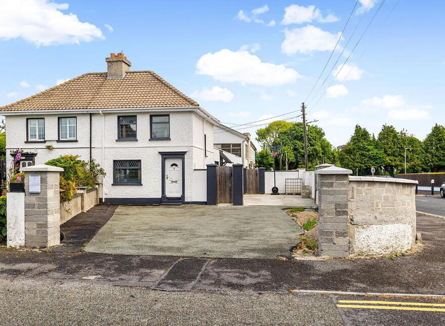 925 Moorefield Crescent, Newbridge, W12TC04