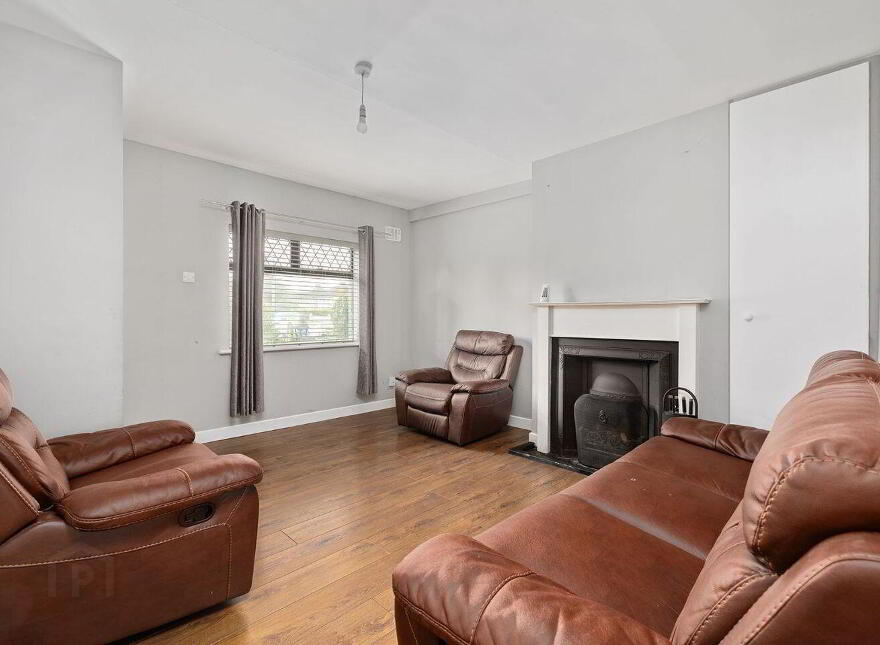 925 Moorefield Crescent, Newbridge, W12TC04