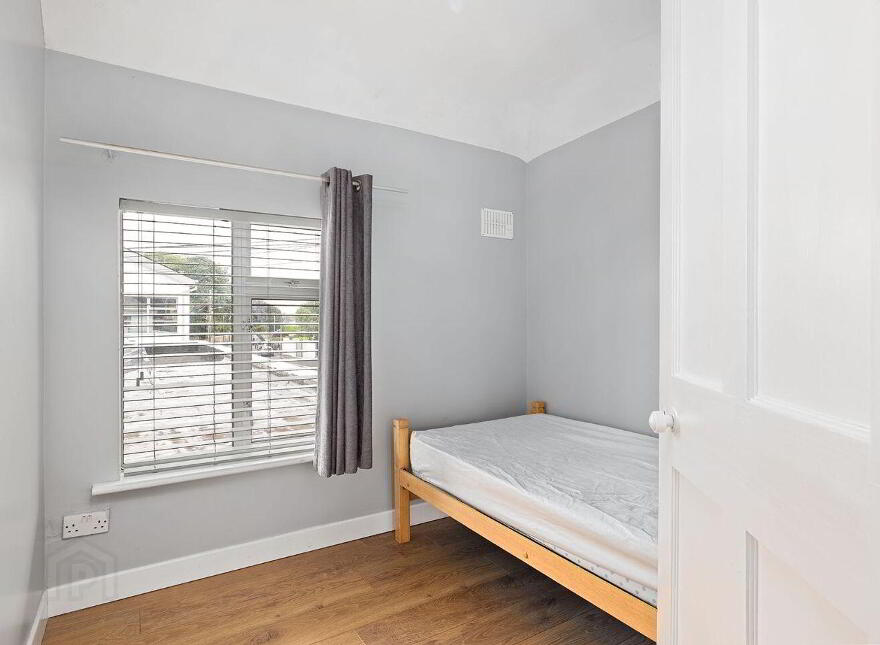 925 Moorefield Crescent, Newbridge, W12TC04