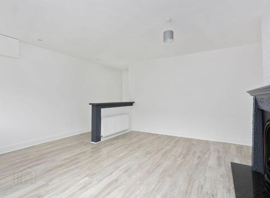 41 Saint Patrick's Wood, Edenderry, R45V883