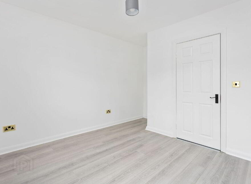 41 Saint Patrick's Wood, Edenderry, R45V883
