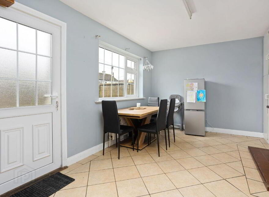 2205 Highfield Estate, Newbridge, W12EF40