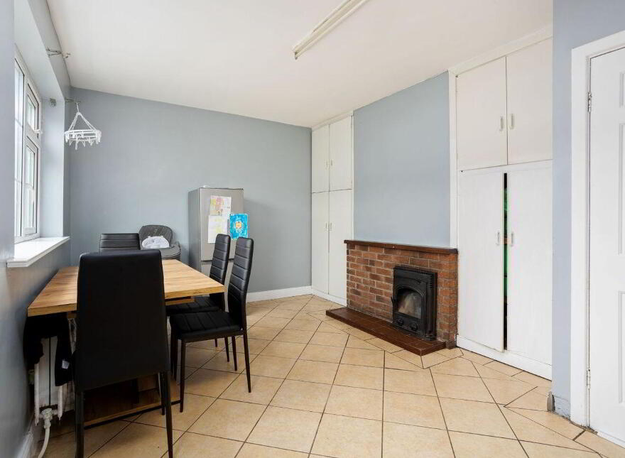 2205 Highfield Estate, Newbridge, W12EF40
