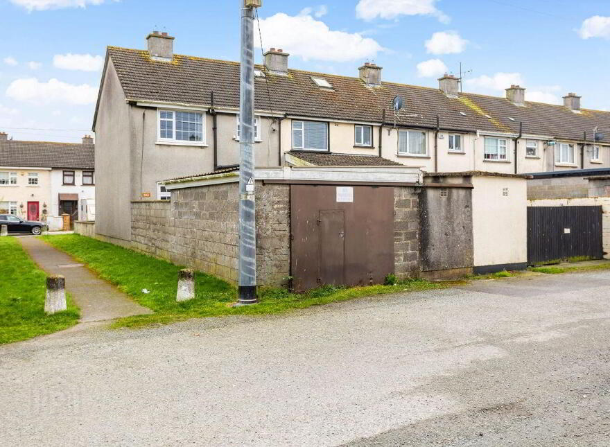 2205 Highfield Estate, Newbridge, W12EF40