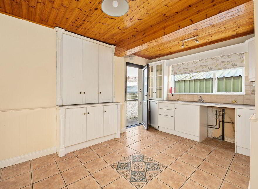 2052 Tullyville, Maddenstown, The Curragh, R56H273