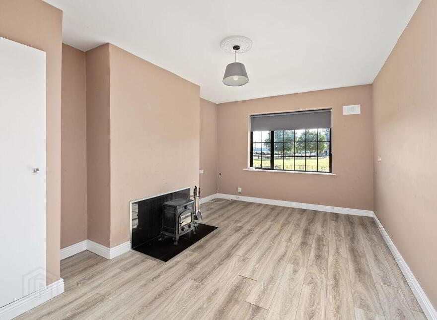 2052 Tullyville, Maddenstown, The Curragh, R56H273