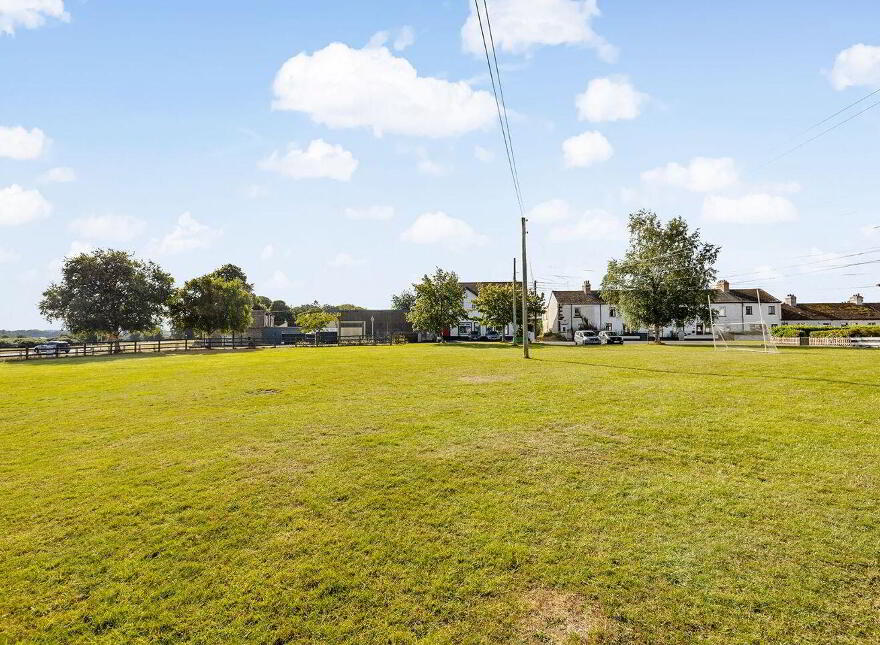 2052 Tullyville, Maddenstown, The Curragh, R56H273