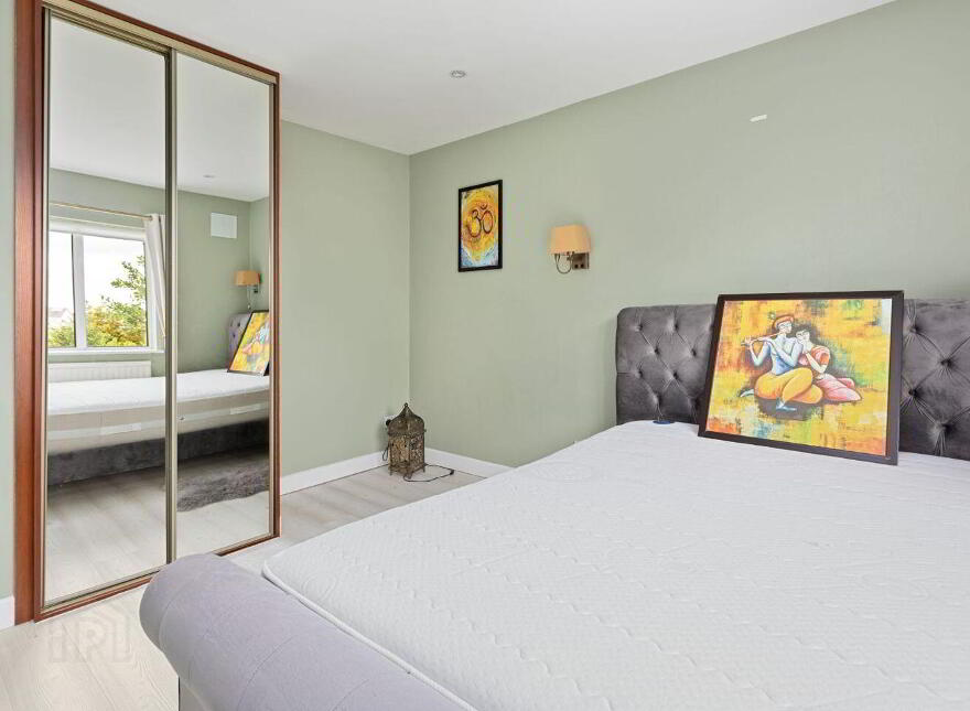 8 Moorefield Park, Newbridge, W12A389