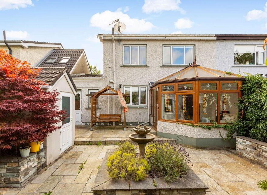 8 Moorefield Park, Newbridge, W12A389