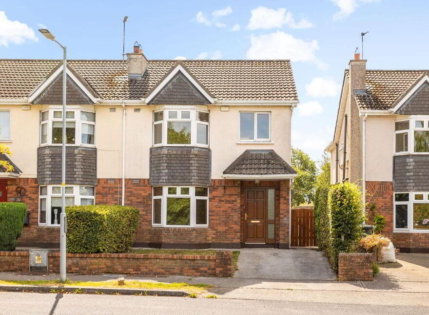16 Beechmount, Newbridge, W12AE61