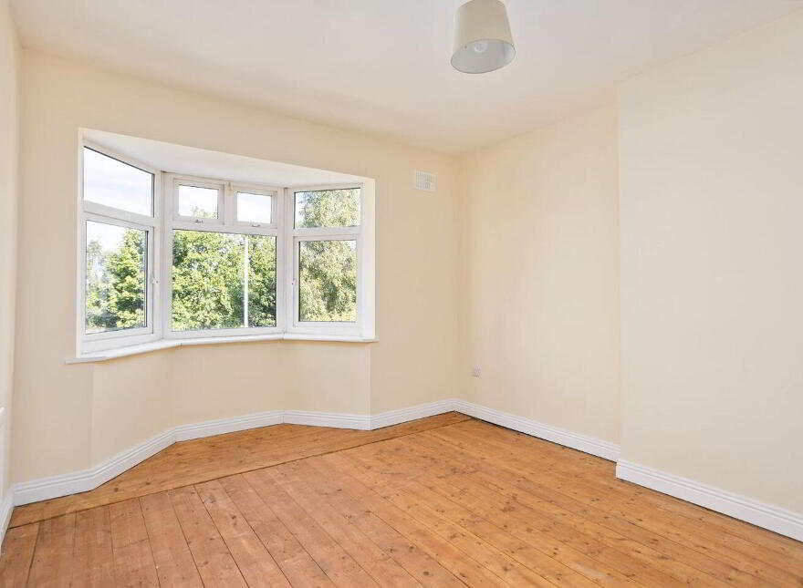 16 Beechmount, Newbridge, W12AE61