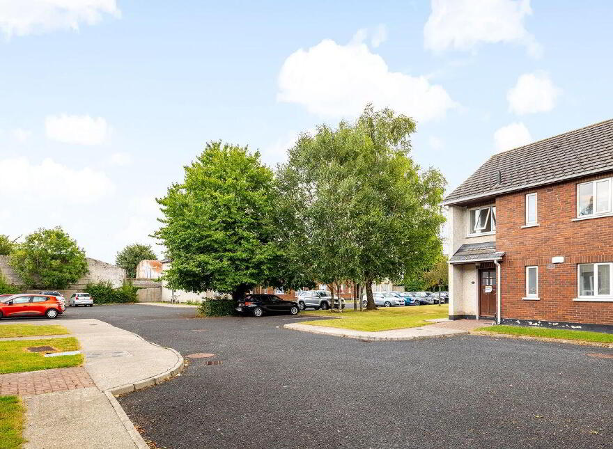 Apartment 3E Roseville Court, Henry Road, Newbridge, W12E821