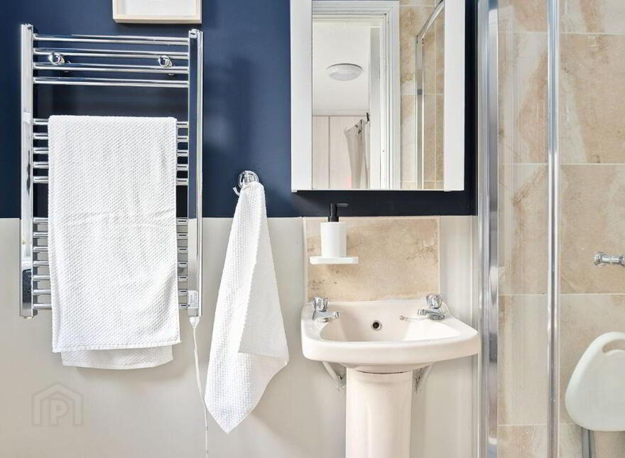 Apartment 3E Roseville Court, Henry Road, Newbridge, W12E821