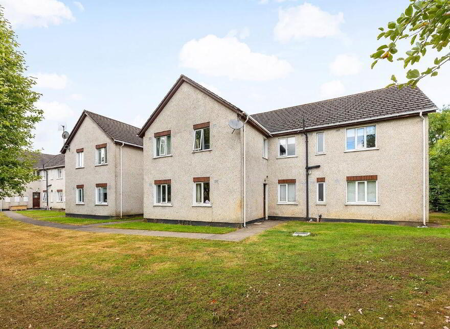 Apartment 3E Roseville Court, Henry Road, Newbridge, W12E821