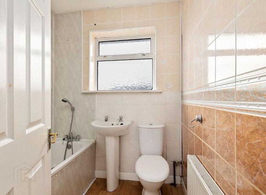 2110 Highfield Estate, Newbridge, W12P862