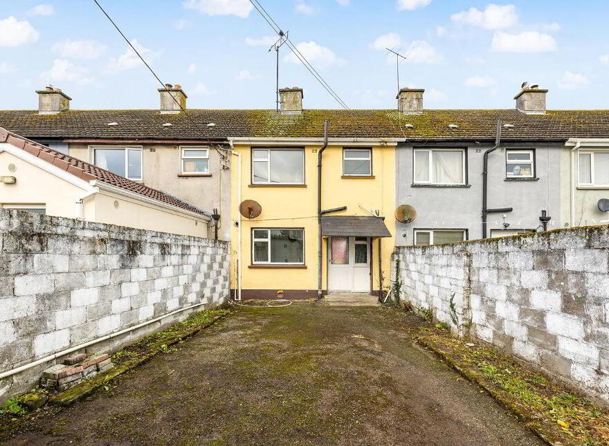 2110 Highfield Estate, Newbridge, W12P862
