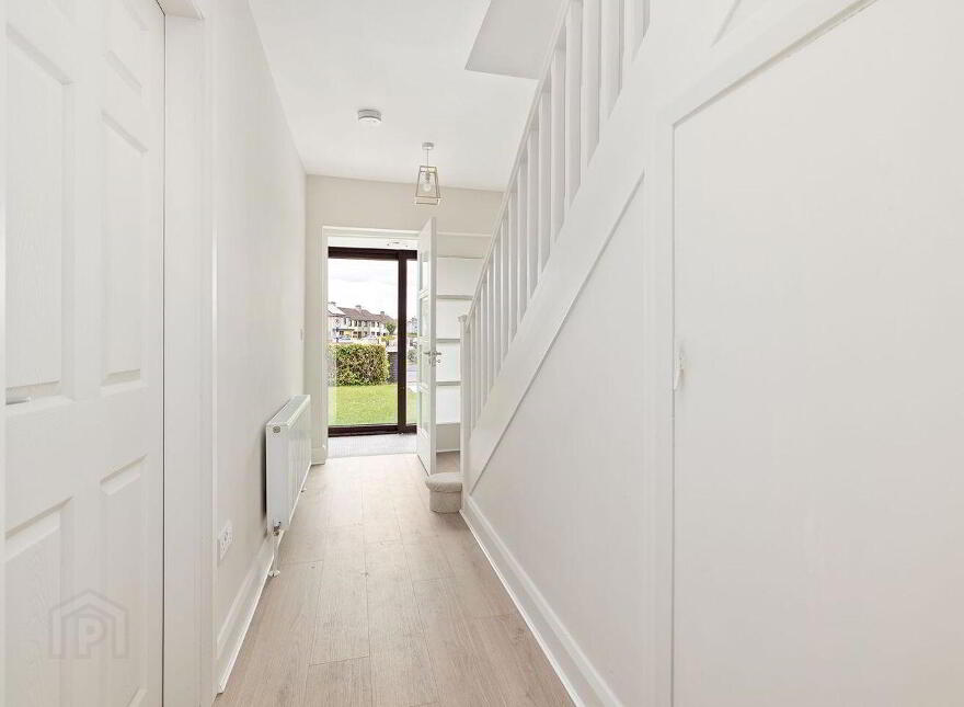 65 College Park, Newbridge, W12PR88