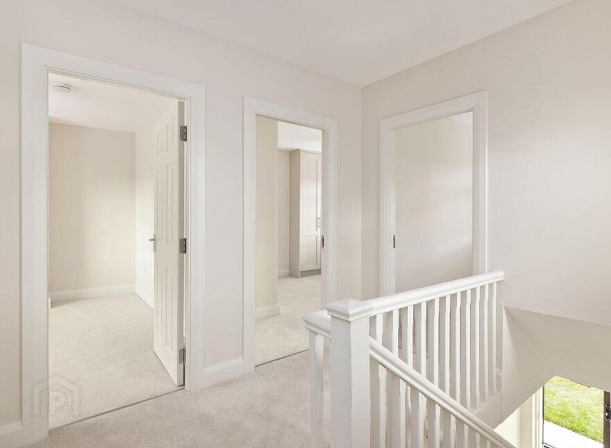 65 College Park, Newbridge, W12PR88