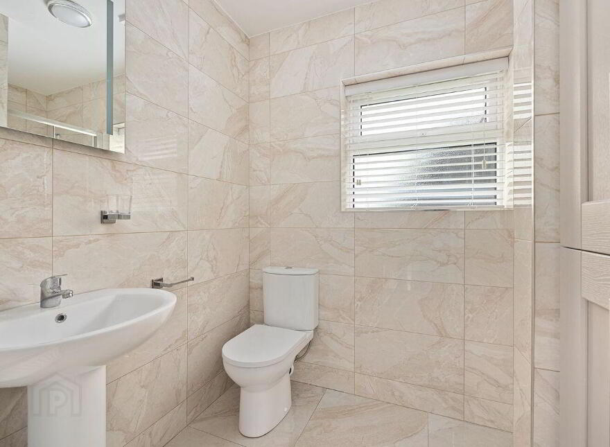 65 College Park, Newbridge, W12PR88