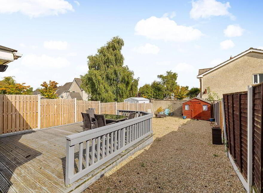 2 The Crescent, College Farm, Newbridge, W12N220
