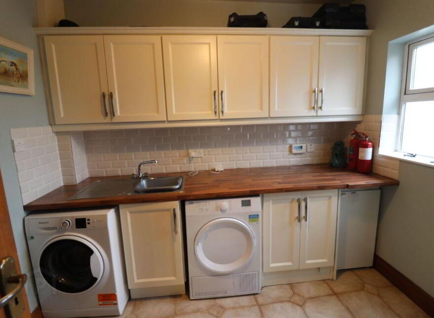 The Beeves, Toomdeely, Askeaton, V94W6PH