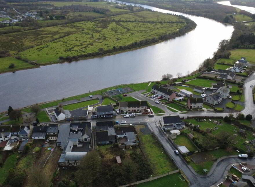 Main Street, O'Briensbridge, V94KHF9