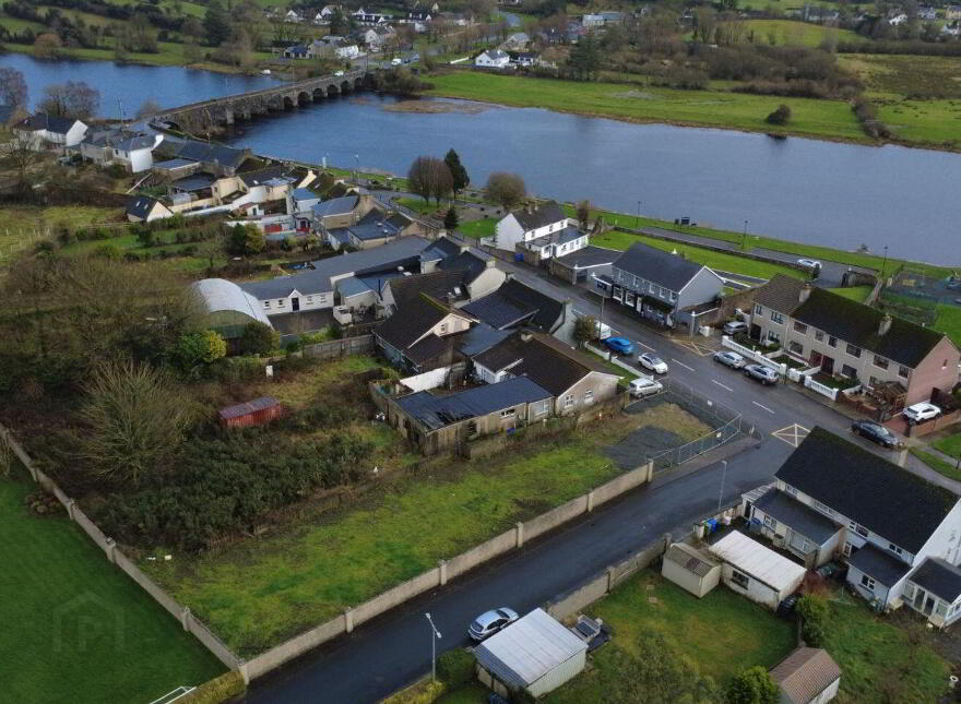 Main Street, O'Briensbridge, V94KHF9