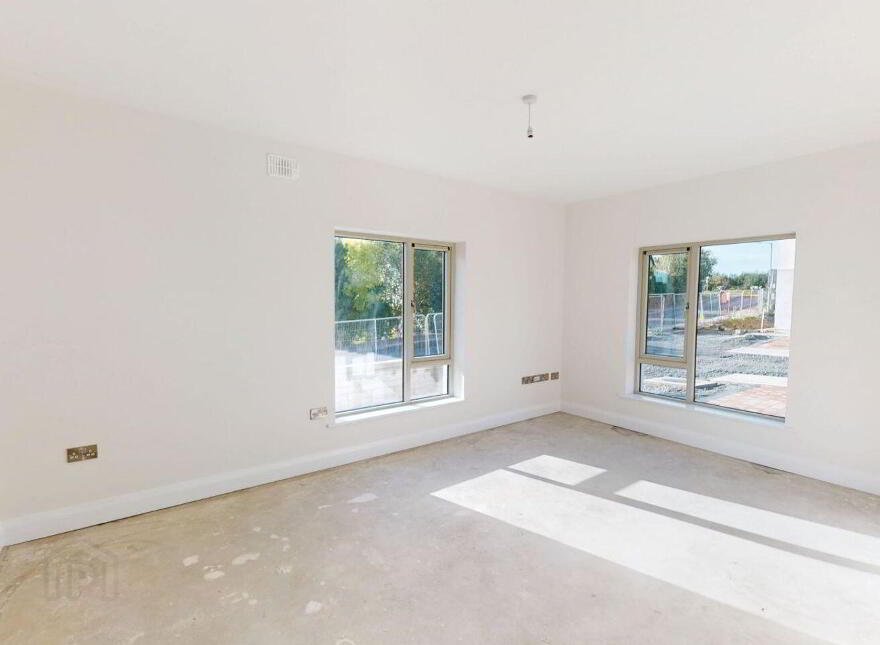 The Avenue, Ros Mor, Crossagalla, V9459K1
