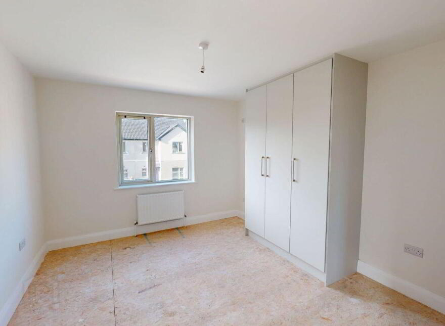 The Avenue, Ros Mor, Crossagalla, V9459K1