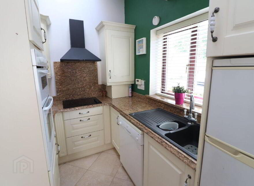 5 Lansdowne Terrace, Ennis Road, North Circular Road, V945D76